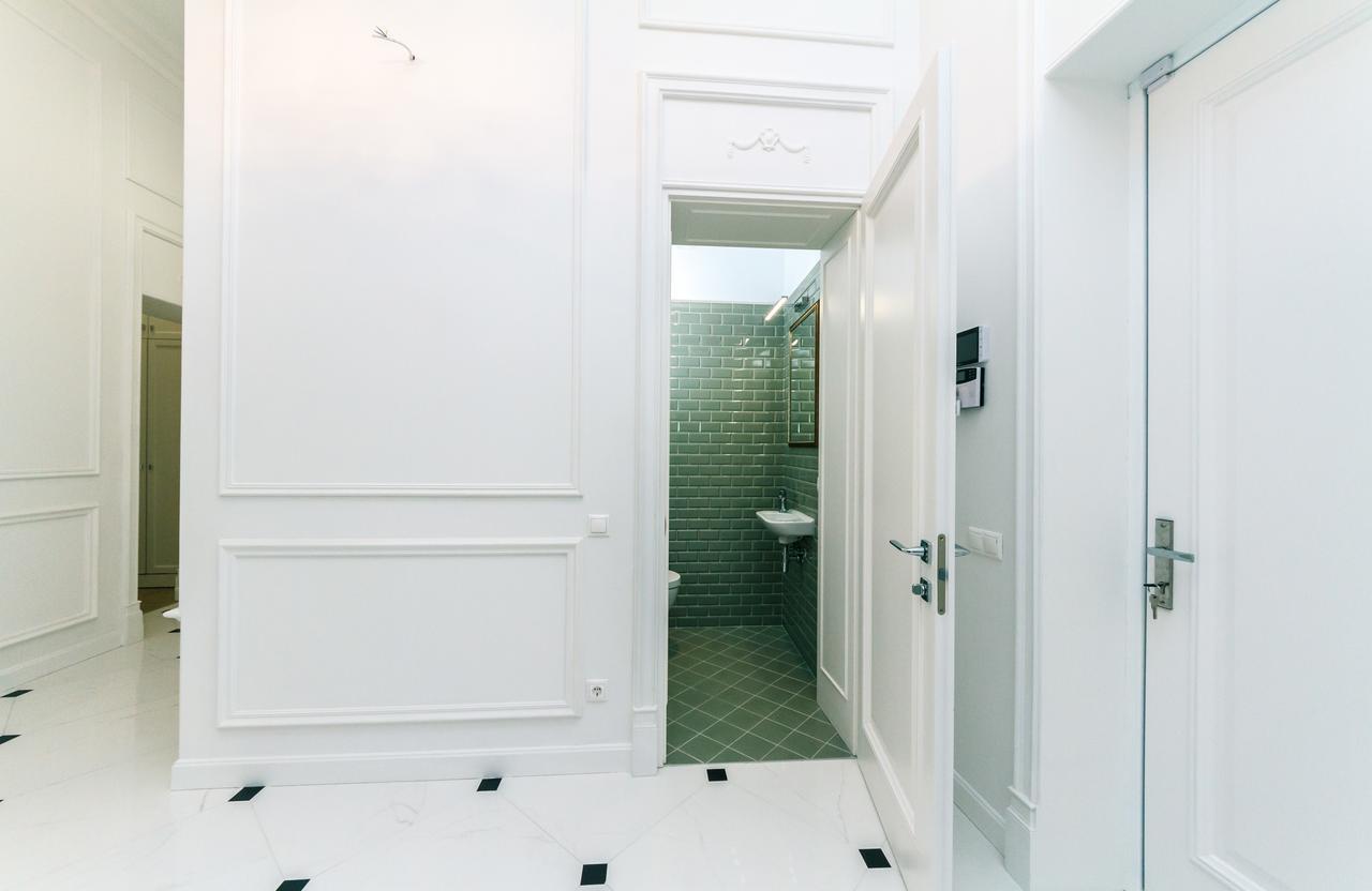Vip Apartment Near Kreschatyk, 31А Pushkinska Street Kyiv Exterior photo