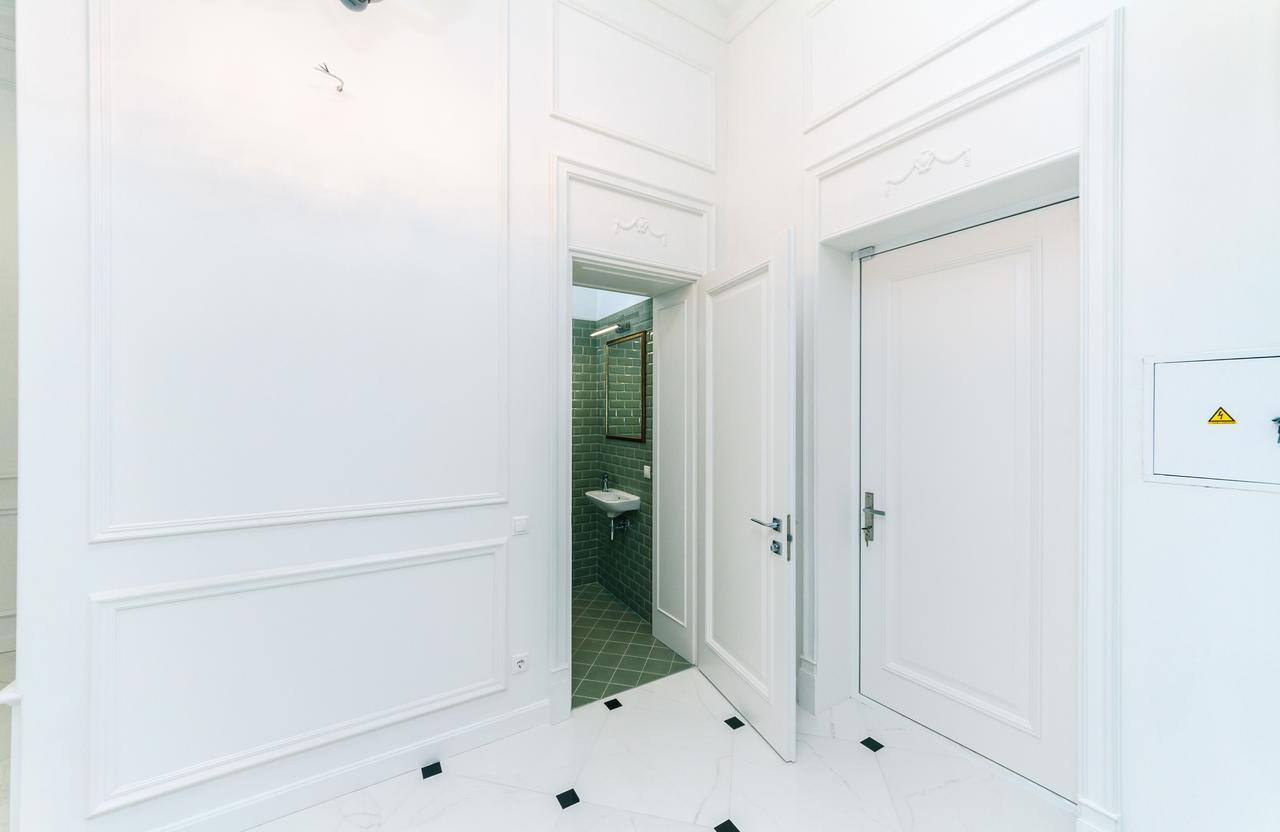 Vip Apartment Near Kreschatyk, 31А Pushkinska Street Kyiv Exterior photo